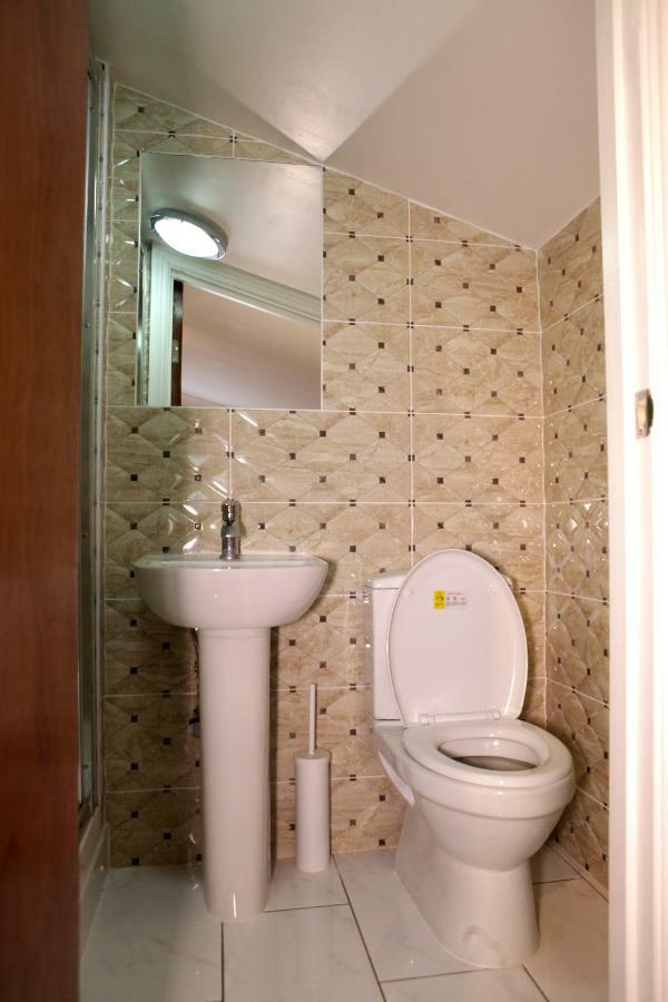 Hr Accommodation Londres Exterior foto